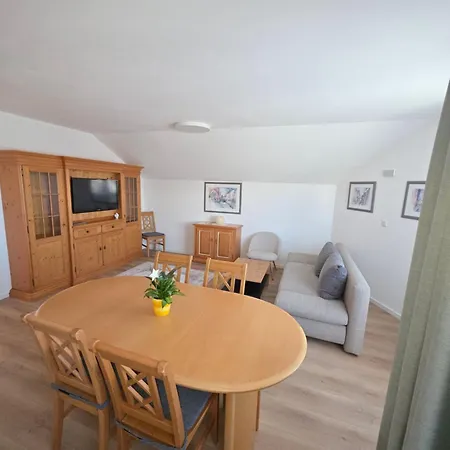 Liss Apartamento Jerzens