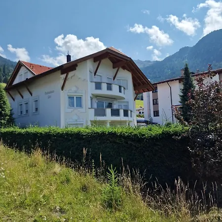 Liss Apartman